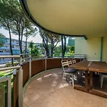 Guesthost - Lignano Riviera شقة *